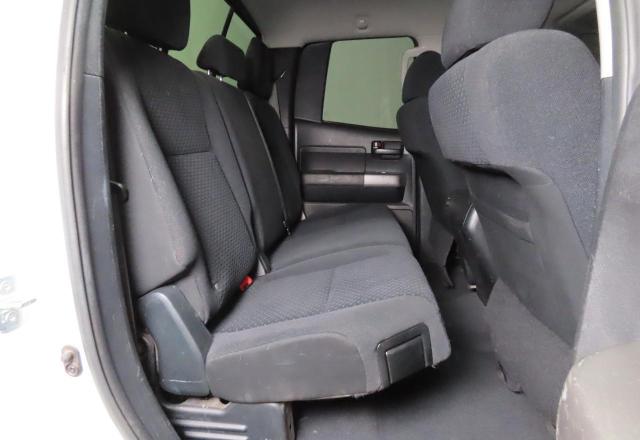 Pickups TOYOTA TUNDRA 2013 Biały