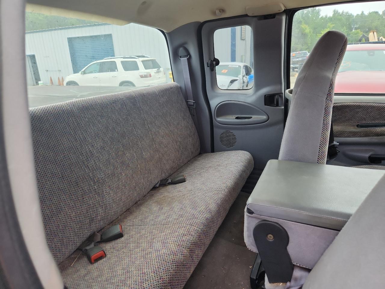 2000 Dodge Ram 1500 VIN: 3B7HC13Z0YM241138 Lot: 81446335