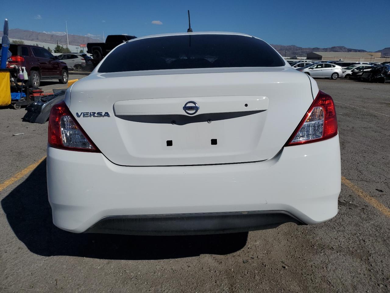 2015 Nissan Versa S VIN: 3N1CN7AP1FL907941 Lot: 84596435