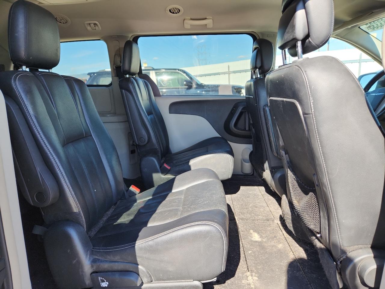 2013 Chrysler Town & Country Touring VIN: 2C4RC1BG4DR621221 Lot: 80683335