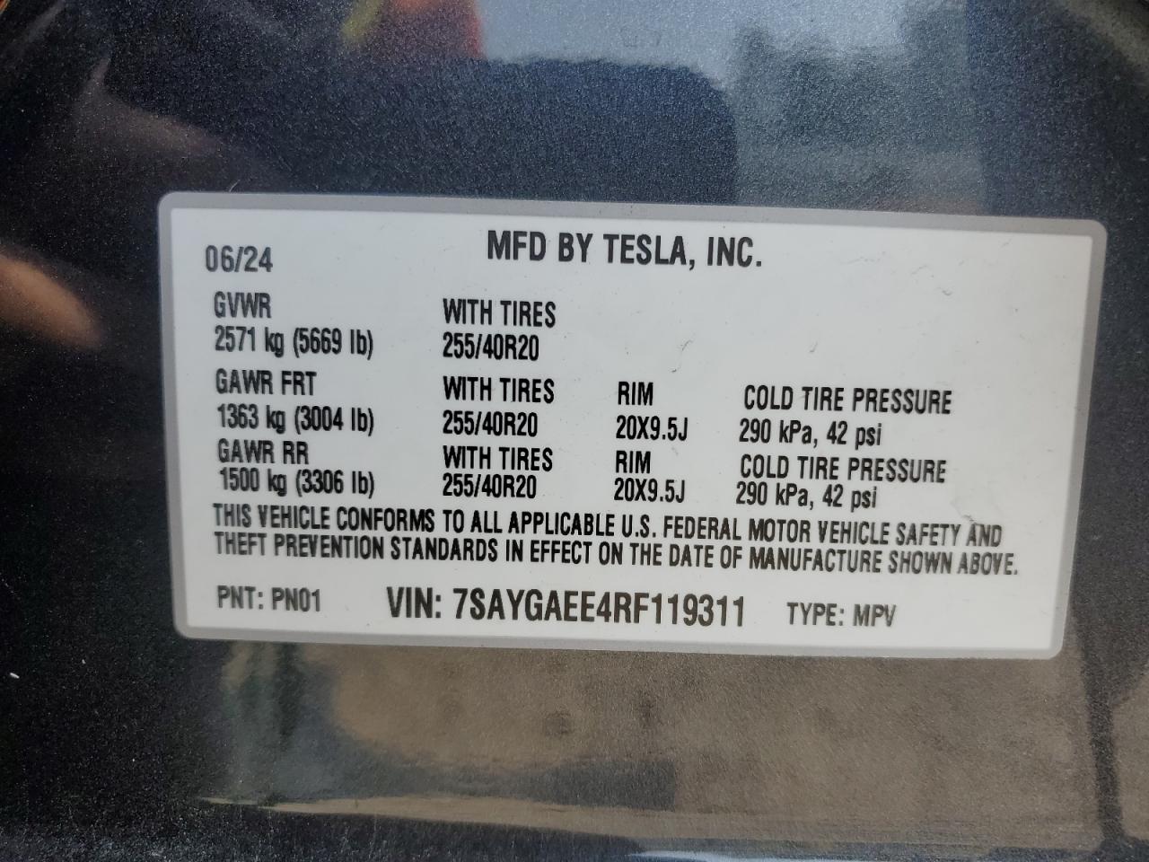 2024 Tesla Model Y VIN: 7SAYGAEE4RF119311 Lot: 71264025