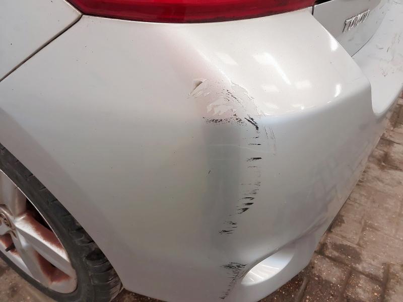 2011 TOYOTA AURIS SR