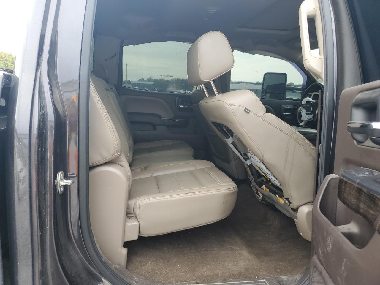 2015 GMC Sierra K2500 Denali VIN: 1GT120E87FF517153 Lot: 82047815