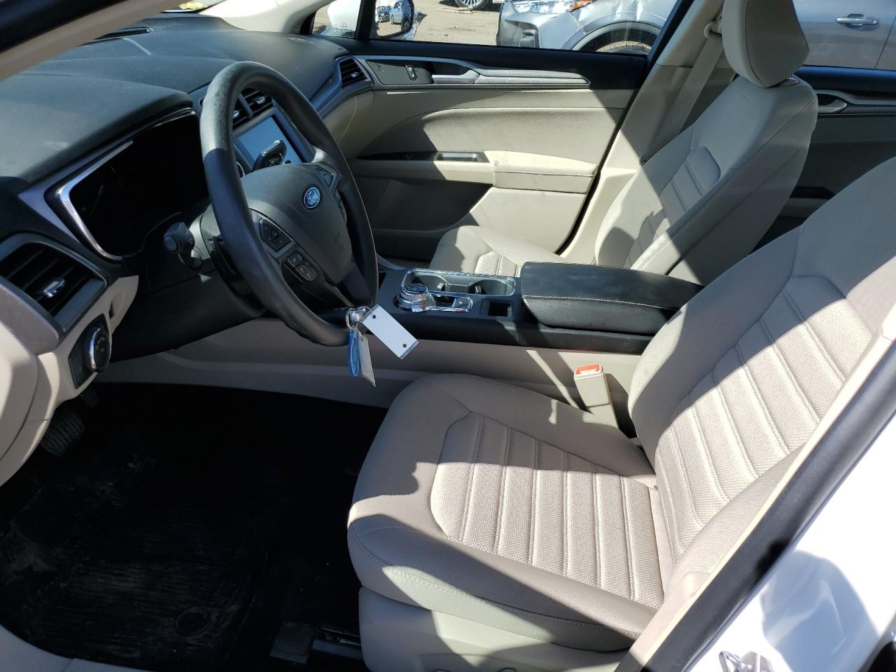 2020 Ford Fusion Se VIN: 3FA6P0T92LR228253 Lot: 84430745