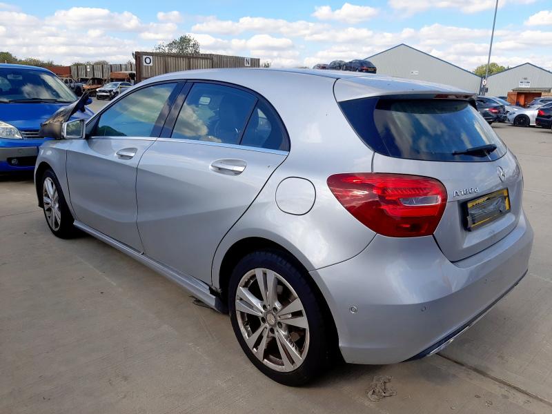 2016 MERCEDES-BENZ A 180 D SPORT 