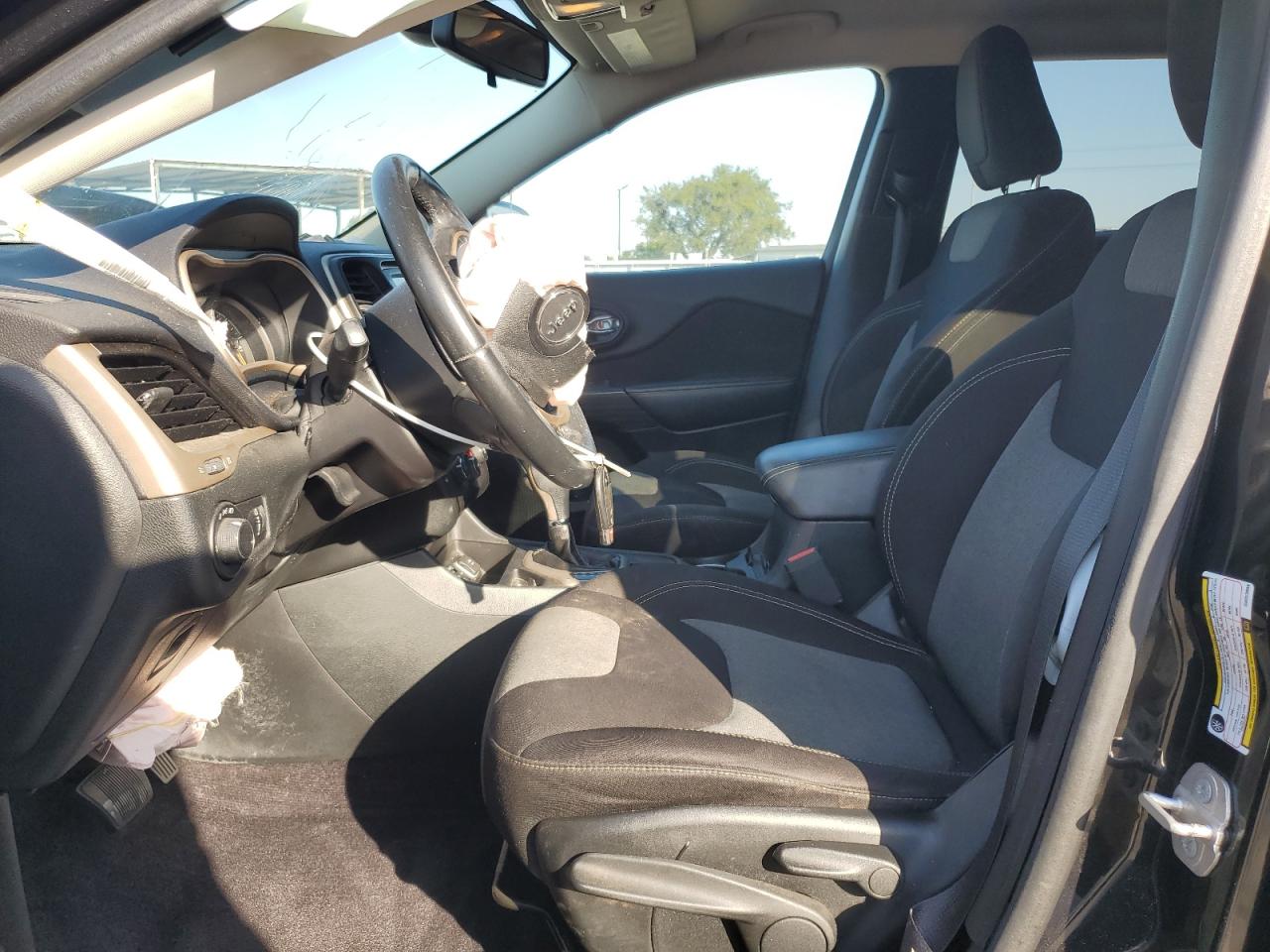 2016 Jeep Cherokee Sport VIN: 1C4PJLAB4GW323956 Lot: 80853295