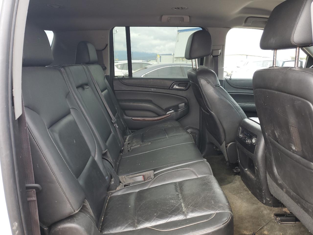 2015 GMC Yukon Xl K1500 Slt VIN: 1GKS2HKC3FR223327 Lot: 82156205