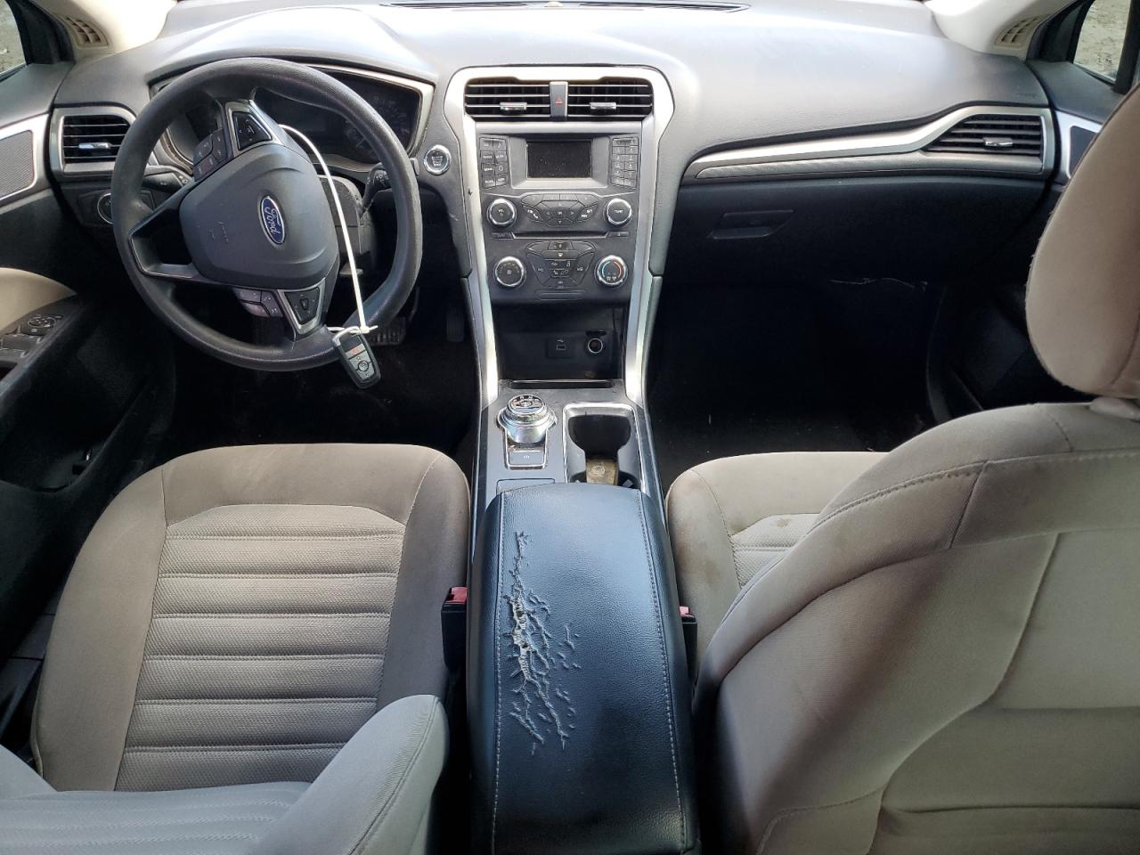 2017 Ford Fusion S VIN: 3FA6P0G71HR179241 Lot: 84162275