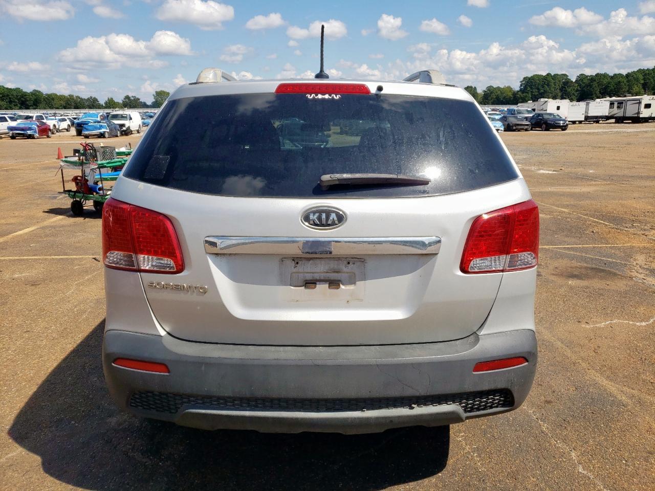 2013 Kia Sorento Lx VIN: 5XYKT4A26DG326778 Lot: 83833445
