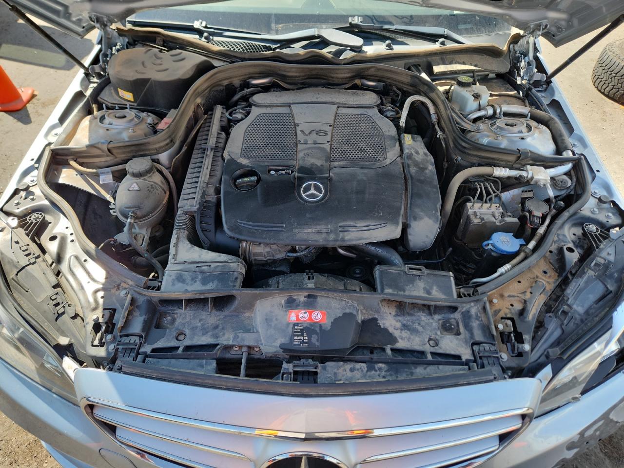 2014 Mercedes-Benz E 350 VIN: WDDHF5KB4EA810302 Lot: 71446655