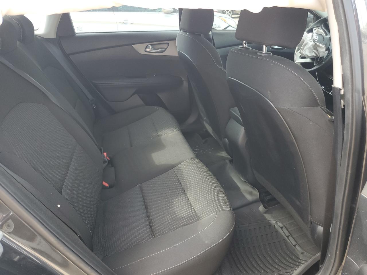 2019 Kia Forte Fe VIN: 3KPF24AD4KE082774 Lot: 81426365