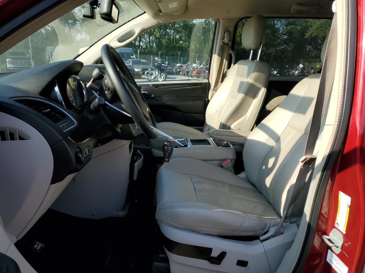 2013 Chrysler Town & Country Touring VIN: 2C4RC1BG8DR531005 Lot: 80696815