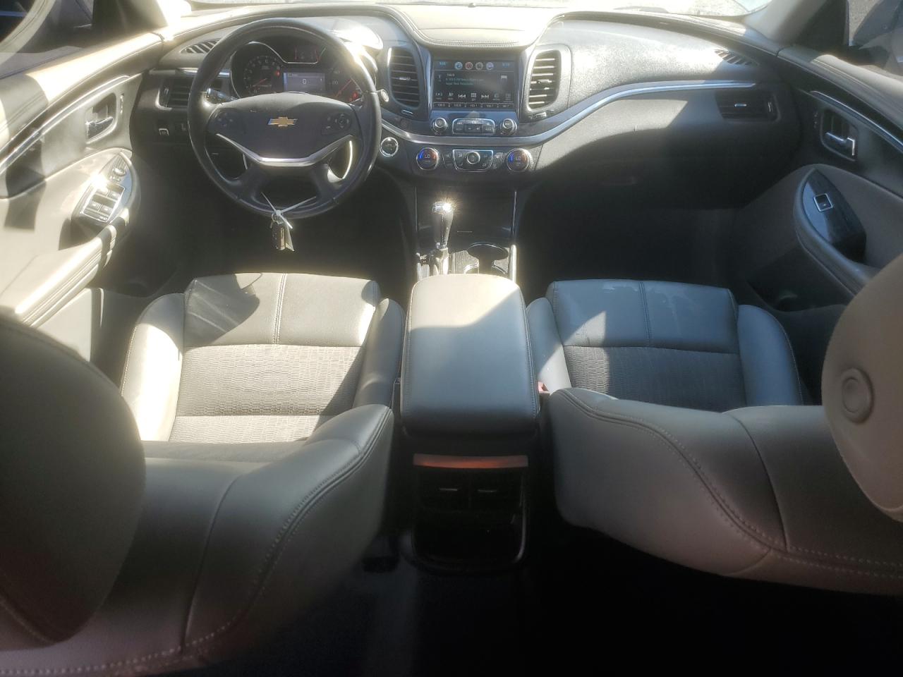 2018 Chevrolet Impala Lt VIN: 2G1105S35J9137413 Lot: 84229035