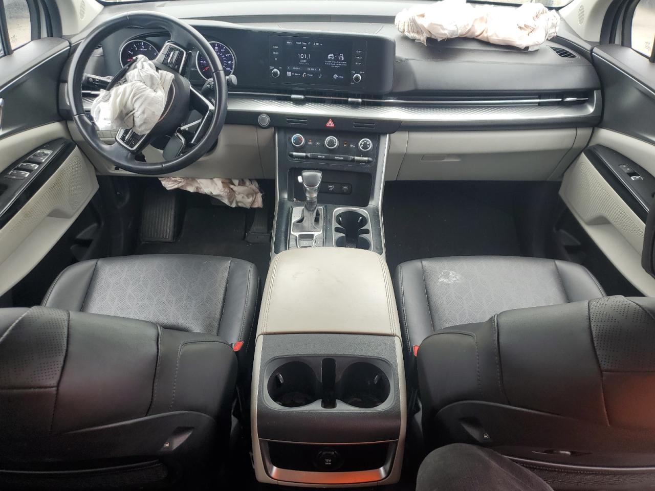 2022 Kia Carnival Lx VIN: KNDNB4H35N6118975 Lot: 81112265