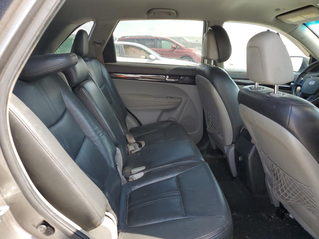 2013 Kia Sorento Lx VIN: 5XYKT4A68DG420258 Lot: 81400025