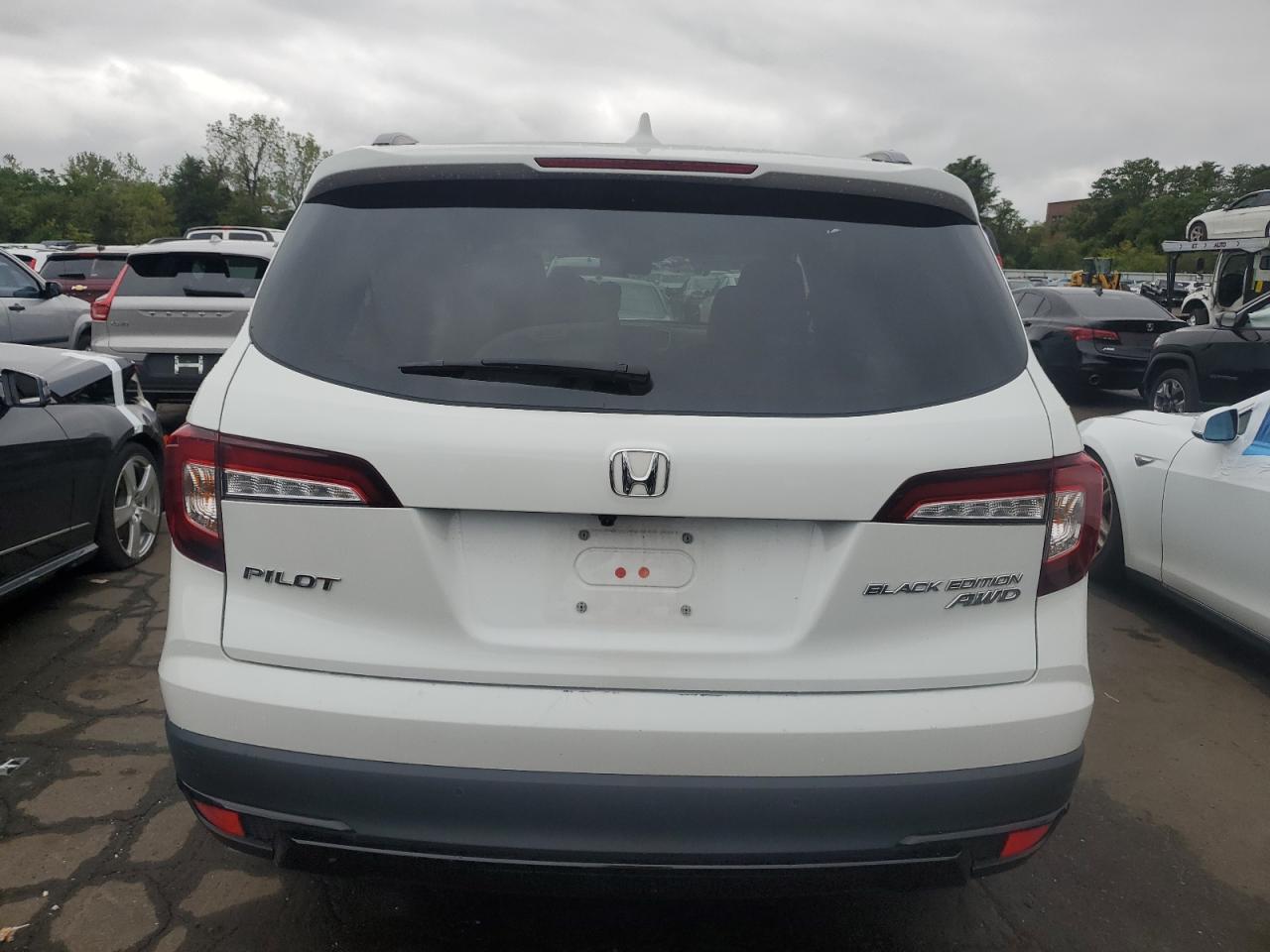 2022 Honda Pilot Black VIN: 5FNYF6H77NB057682 Lot: 81367415