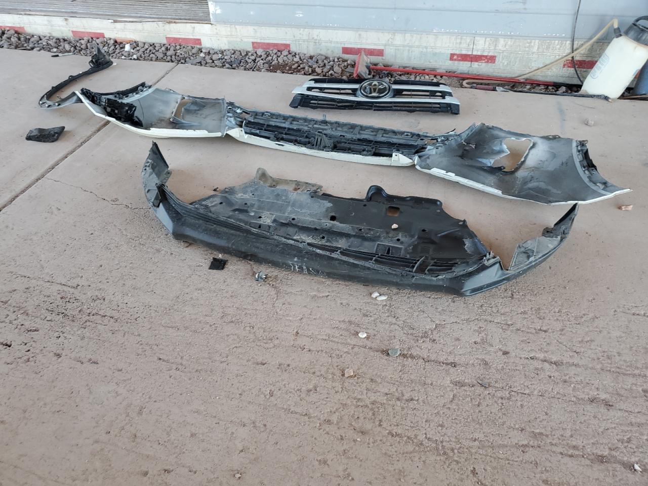 2018 Toyota Highlander Se VIN: 5TDKZRFH2JS544174 Lot: 81777485