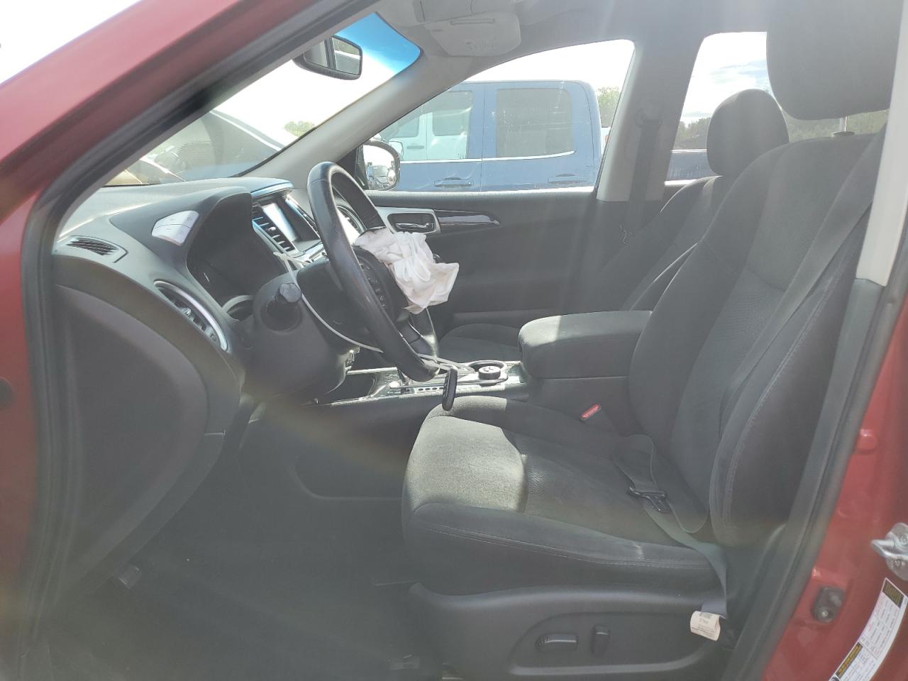 2015 Nissan Pathfinder S VIN: 5N1AR2MM5FC715300 Lot: 80614345