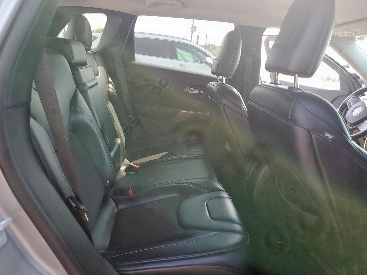 2019 Jeep Cherokee Latitude Plus VIN: 1C4PJLLB8KD151321 Lot: 71225075
