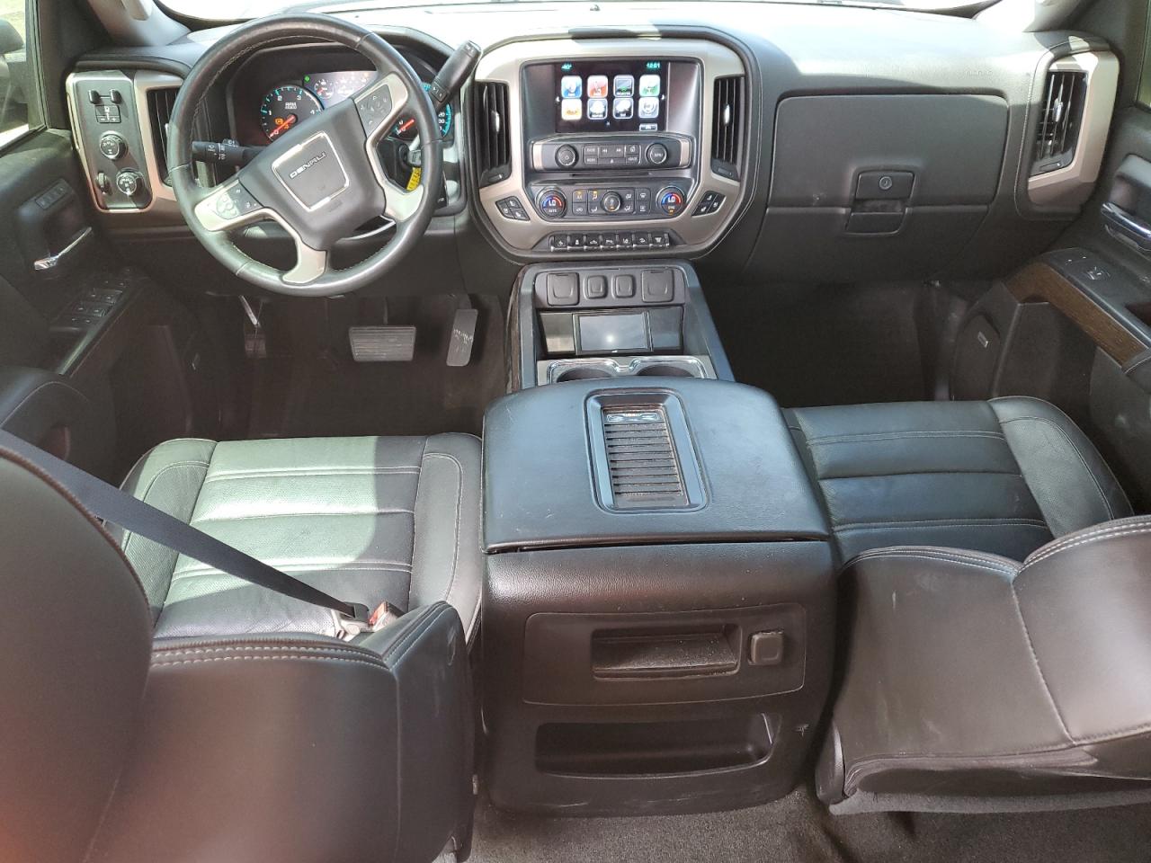 2017 GMC Sierra K2500 Denali VIN: 1GT12UEY2HF174147 Lot: 81465625