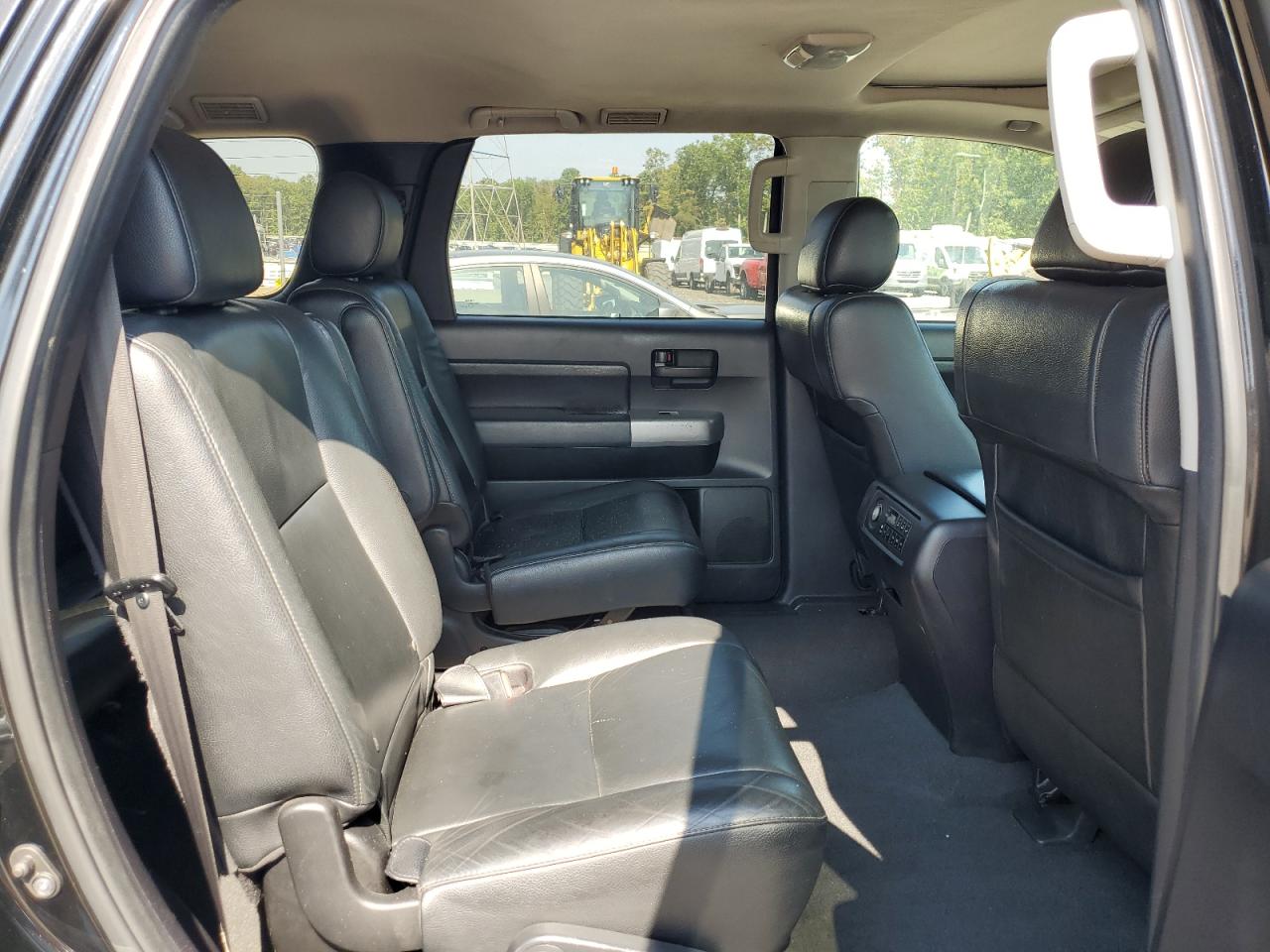 2019 Toyota Sequoia Sr5 VIN: 5TDBY5G18KS168868 Lot: 83952775