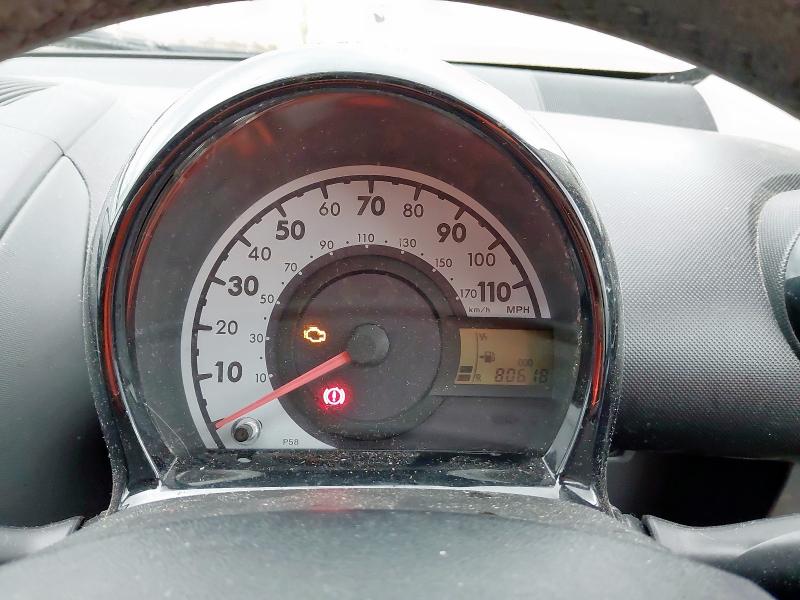 2011 TOYOTA AYGO