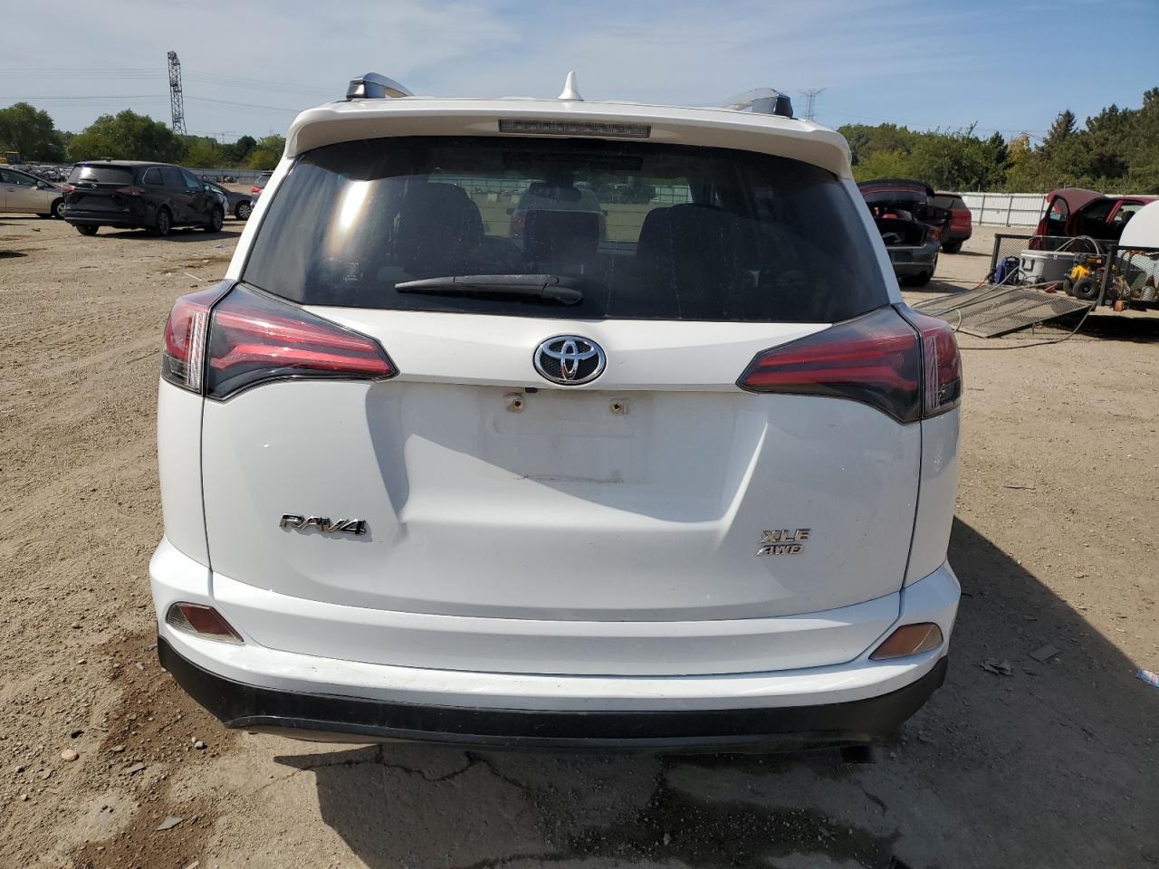 2017 Toyota Rav4 Xle VIN: JTMRFREV1HJ167150 Lot: 80052895
