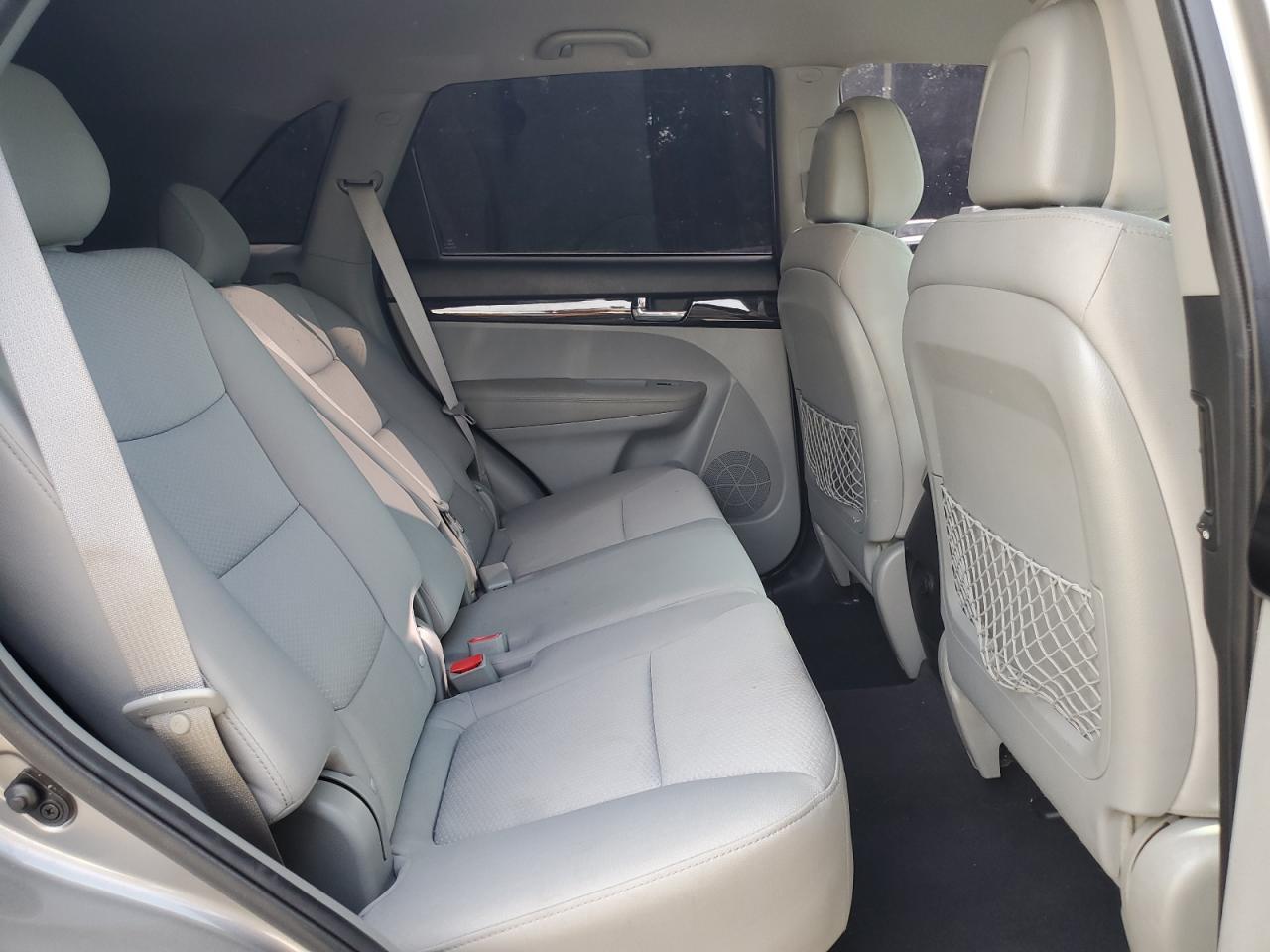 2012 Kia Sorento Base VIN: 5XYKT3A68CG280821 Lot: 82055115