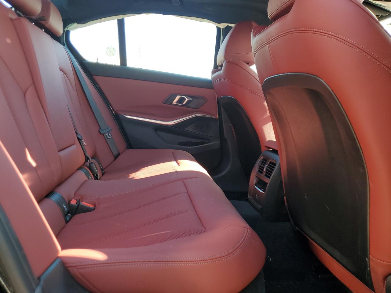 2025 BMW 330Xi VIN: 3MW89CW01S8F30758 Lot: 80918405