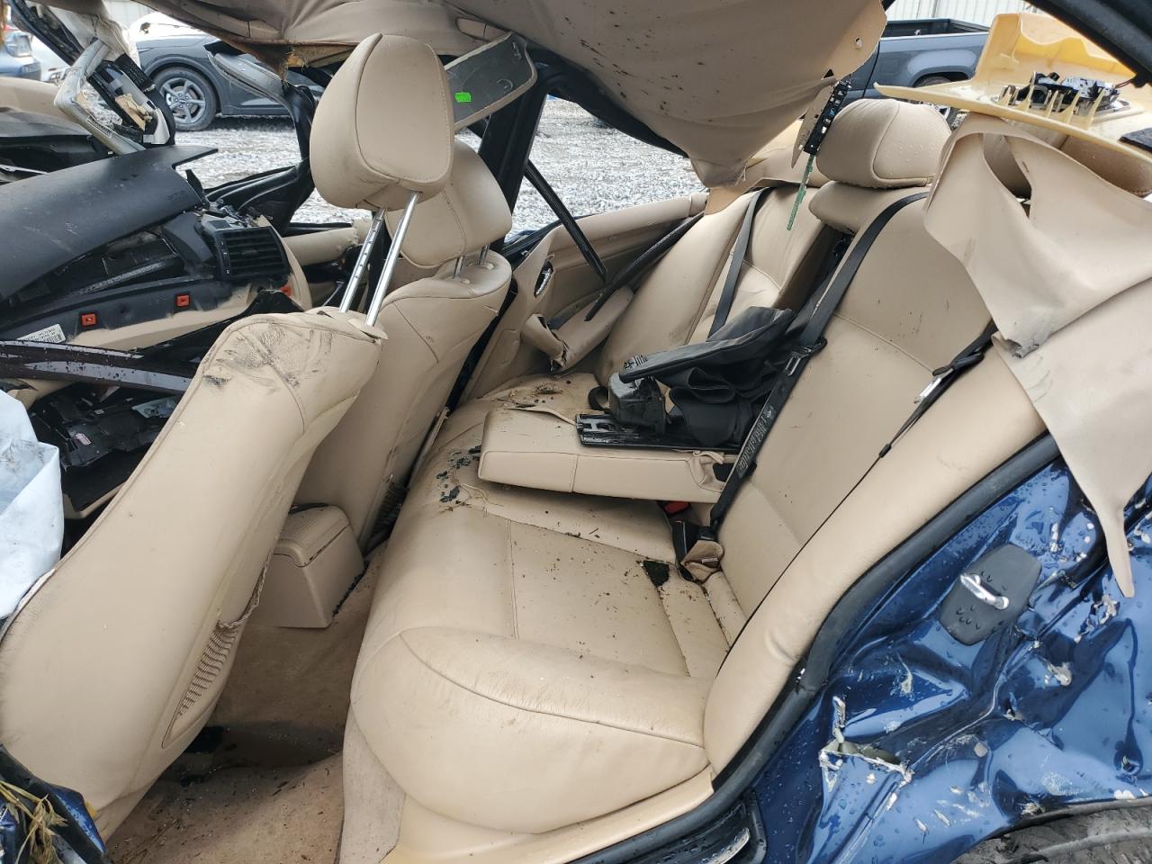 2005 BMW 330 I VIN: WBAEV53405KM43051 Lot: 81668065