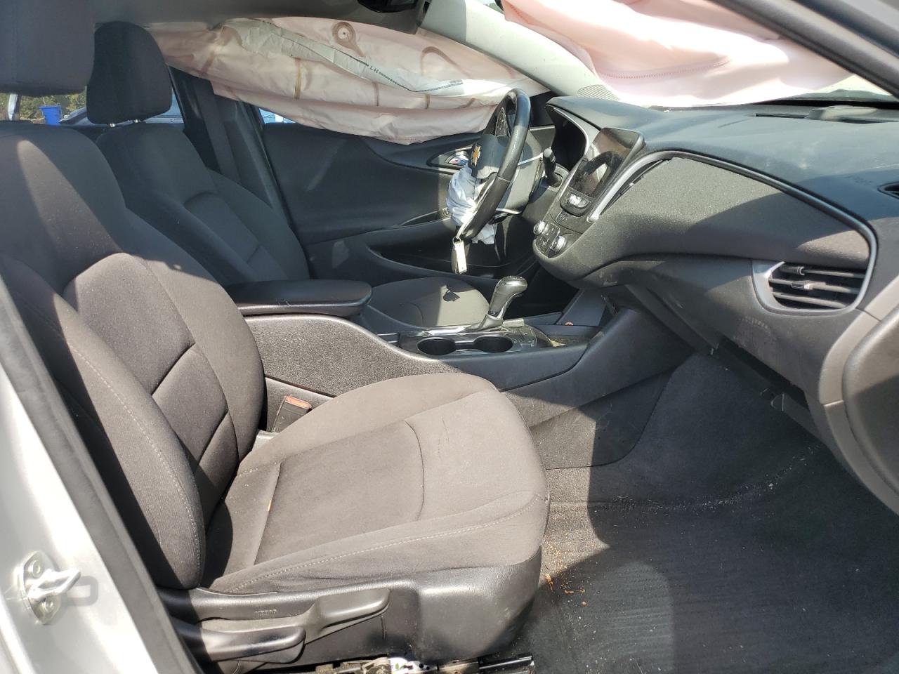 2020 Chevrolet Malibu Rs VIN: 1G1ZG5ST2LF123722 Lot: 83951075