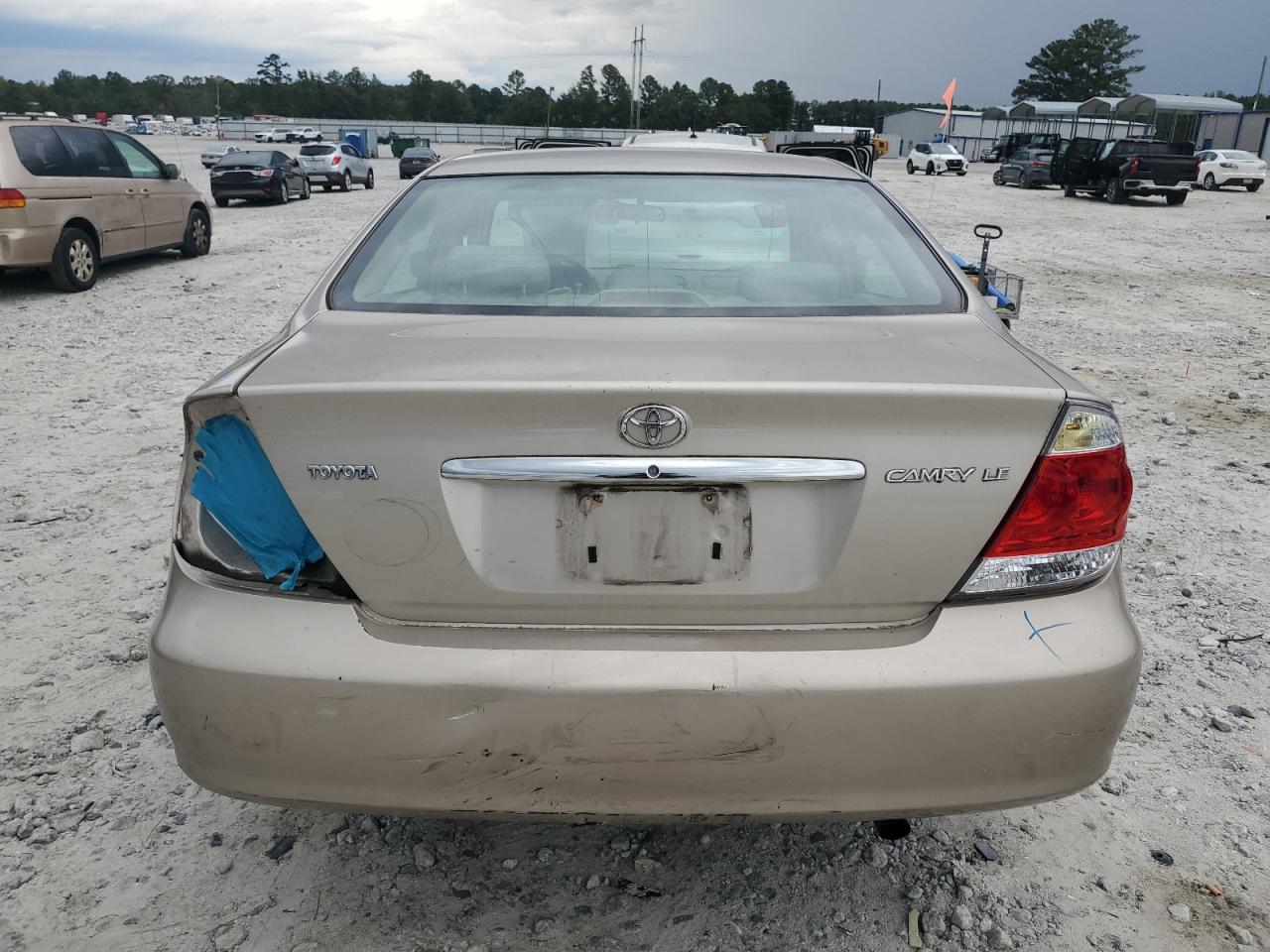 2005 Toyota Camry Le VIN: 4T1BE30K15U082815 Lot: 83846255