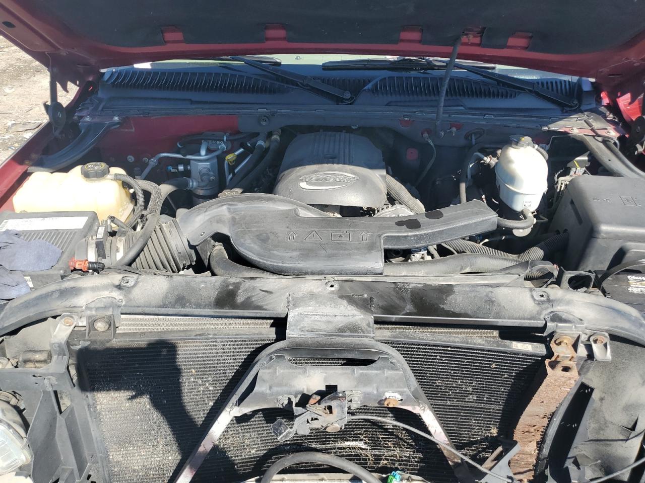 2005 Chevrolet Suburban C1500 VIN: 3GNEC16Z15G132591 Lot: 81914295