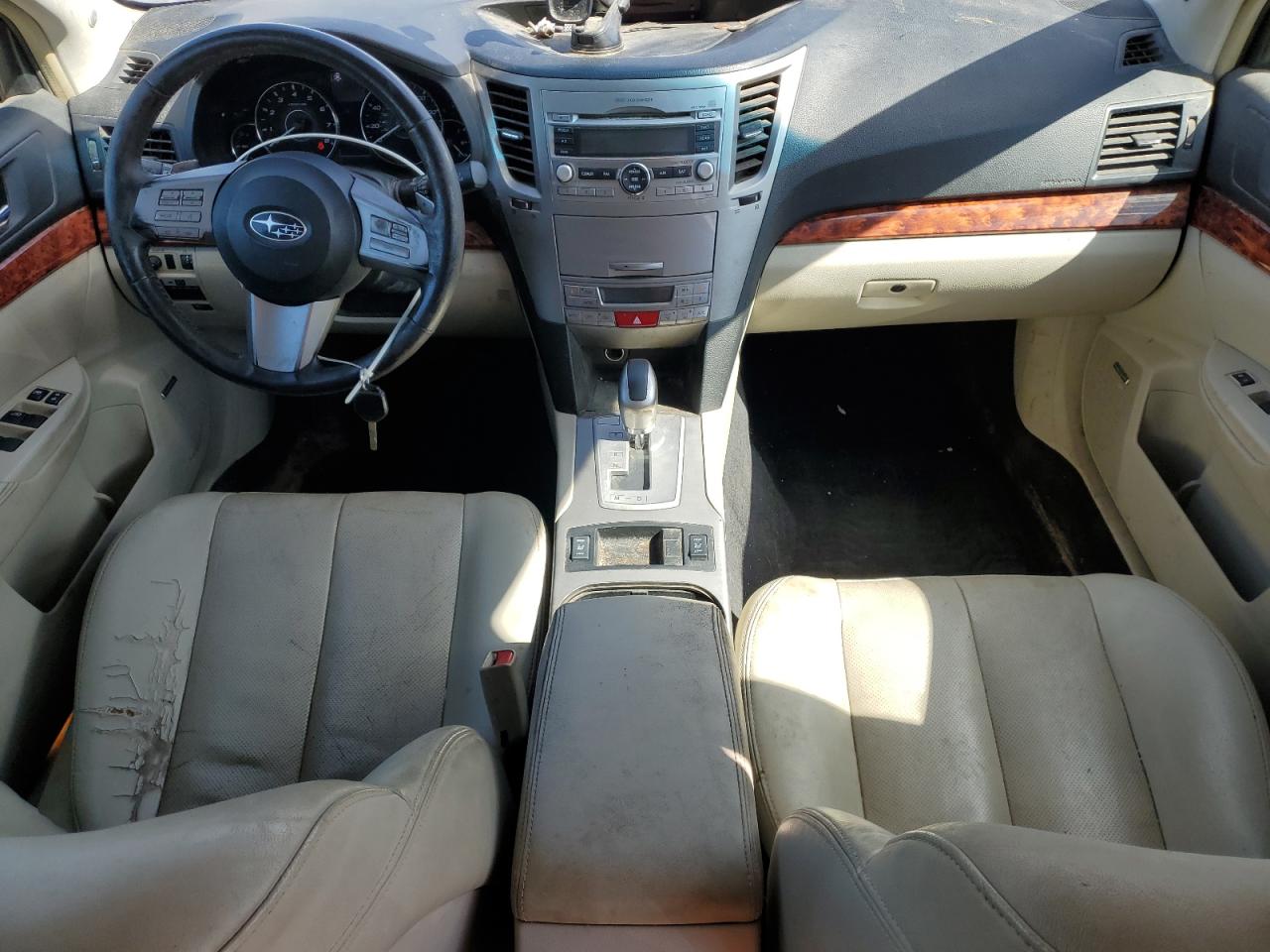 2011 Subaru Outback 2.5I Limited VIN: 4S4BRBJCXB3329966 Lot: 82167755
