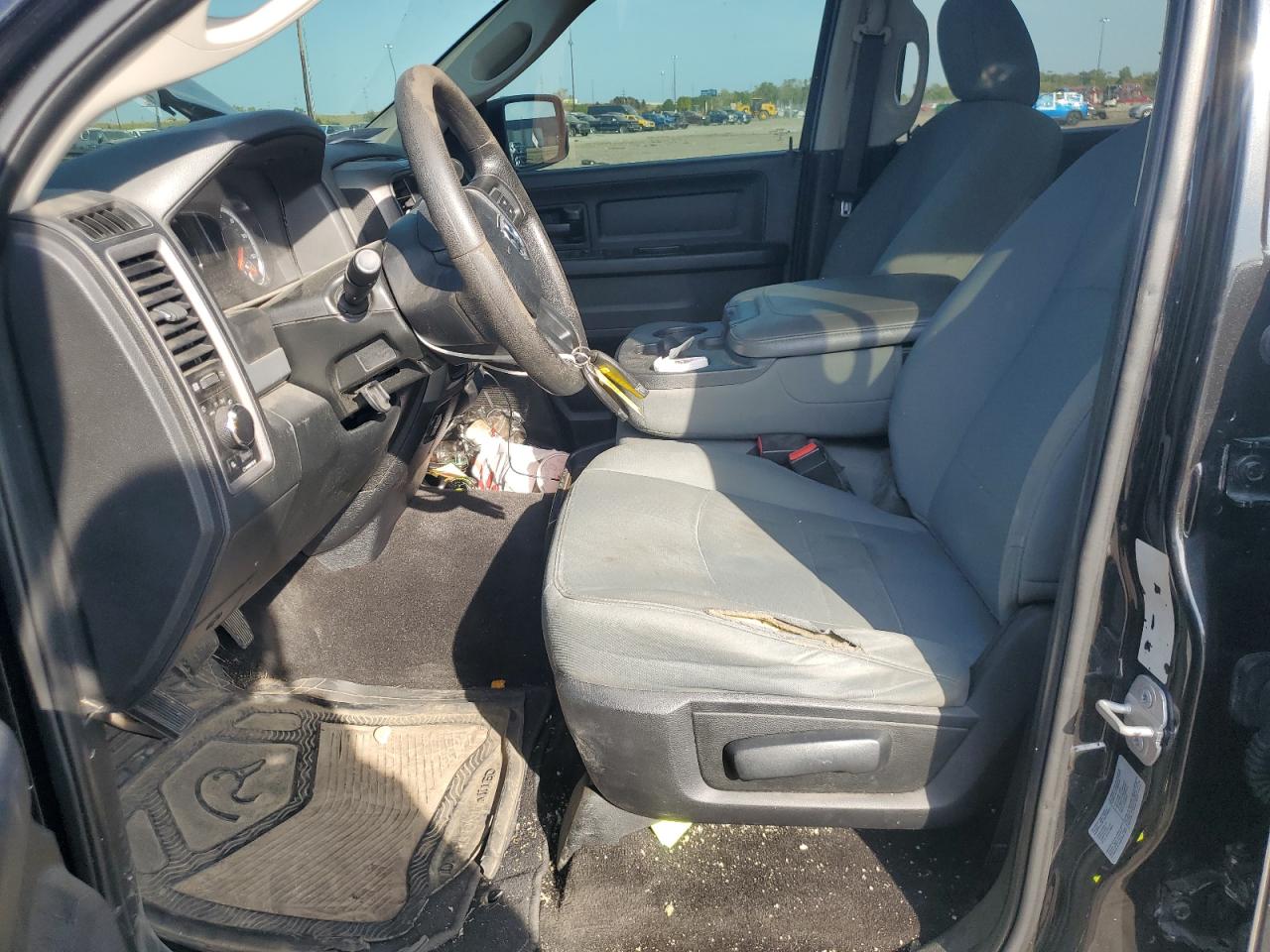 2017 Ram 1500 St VIN: 3C6RR7KT5HG784171 Lot: 80893985