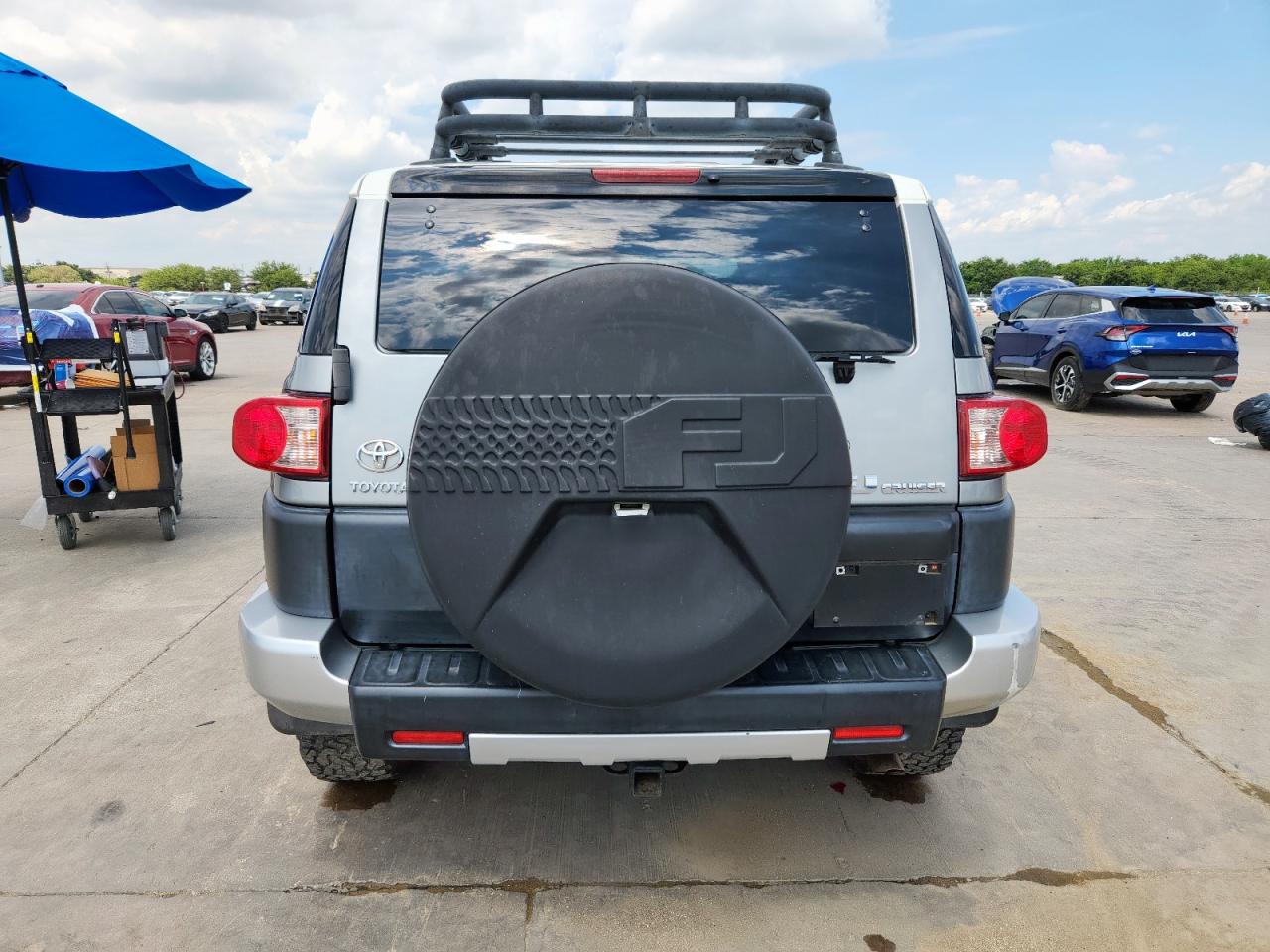 2010 Toyota Fj Cruiser VIN: JTEBU4BF3AK073595 Lot: 69832425