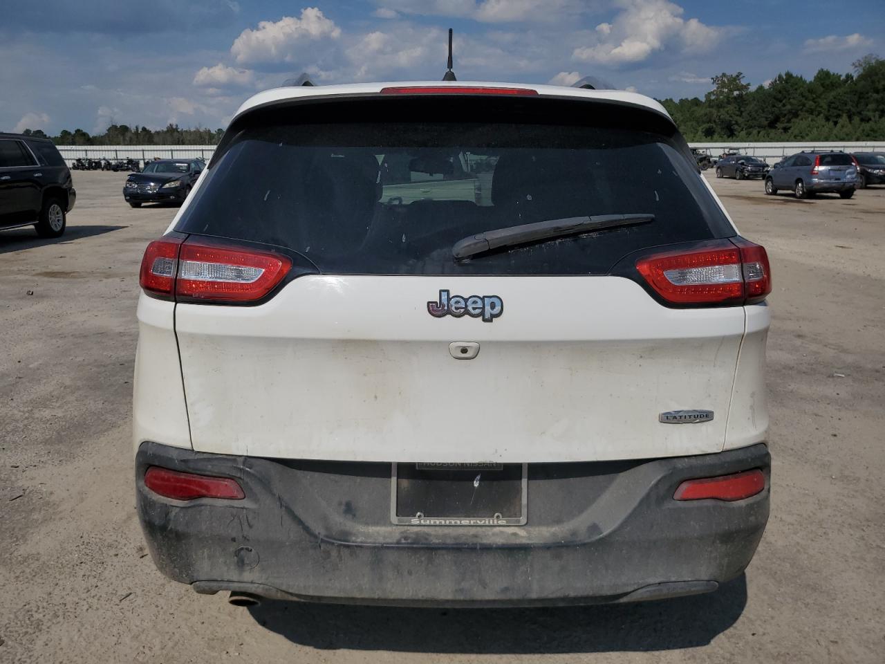 2017 Jeep Cherokee Latitude VIN: 1C4PJLCB1HW522753 Lot: 81566545