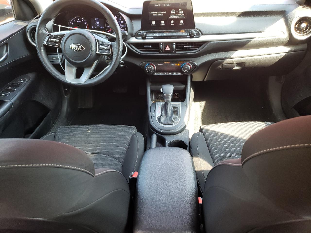 2019 Kia Forte Fe VIN: 3KPF24AD8KE104825 Lot: 80376485