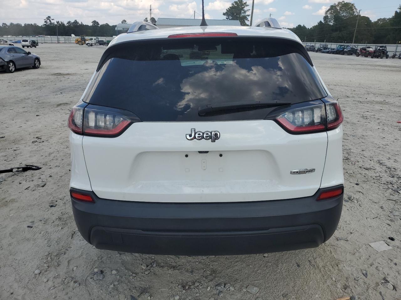 2019 Jeep Cherokee Latitude VIN: 1C4PJLCB2KD313461 Lot: 81569435