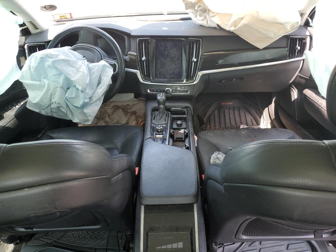 2018 Volvo S90 T5 Momentum VIN: LVY982MK0JP037090 Lot: 71398805