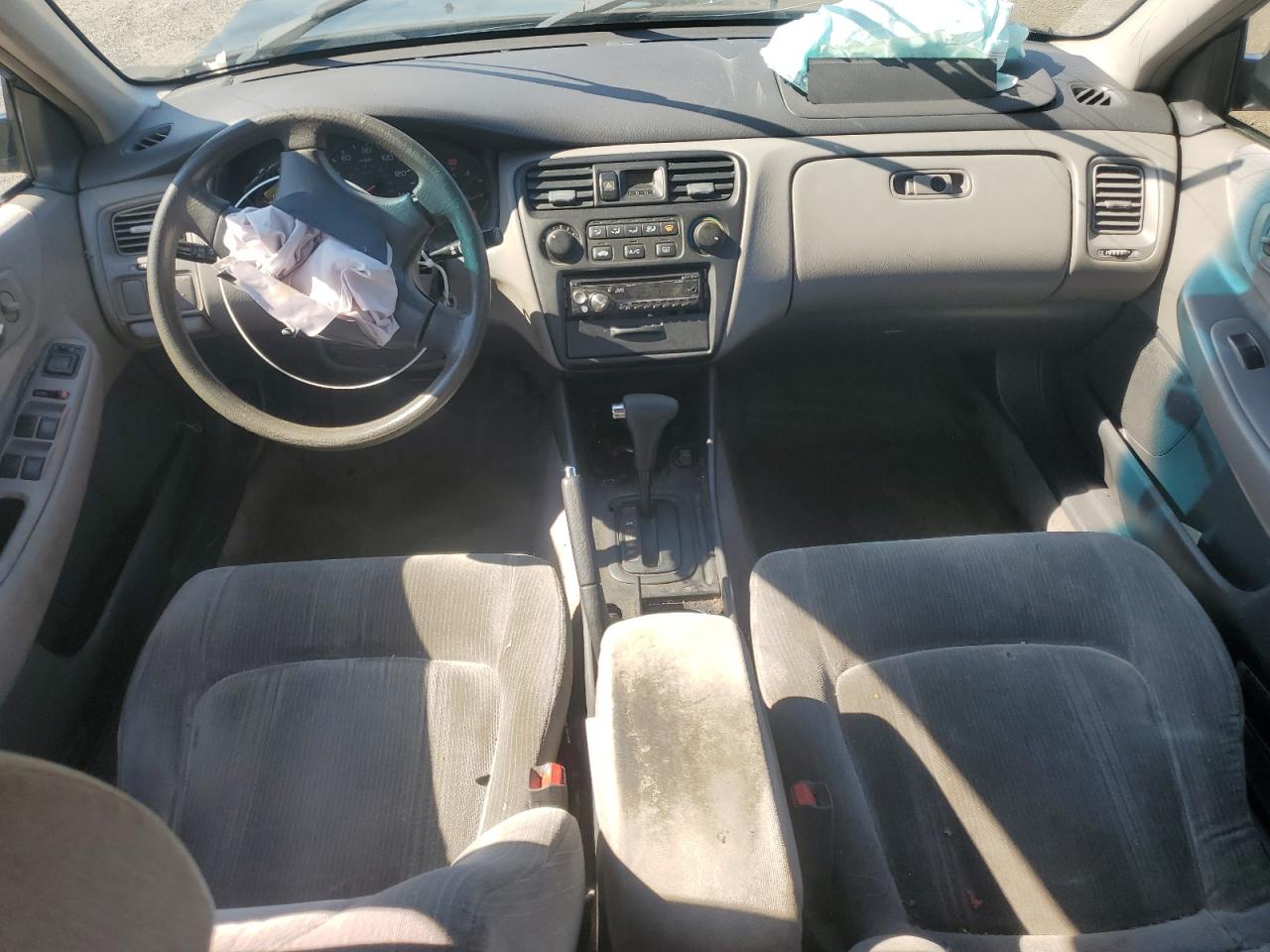 2000 Honda Accord Lx VIN: 1HGCG6652YA142596 Lot: 80483945