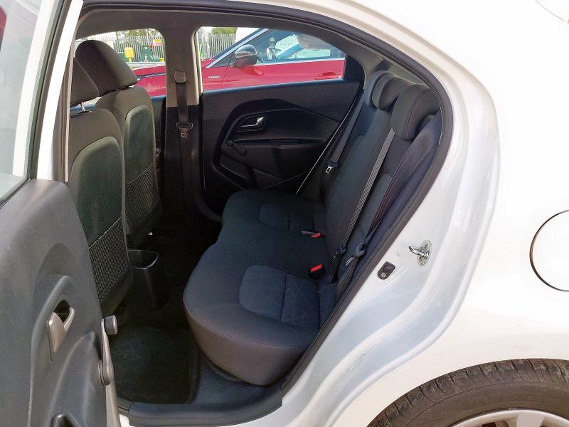 2015 KIA RIO 1