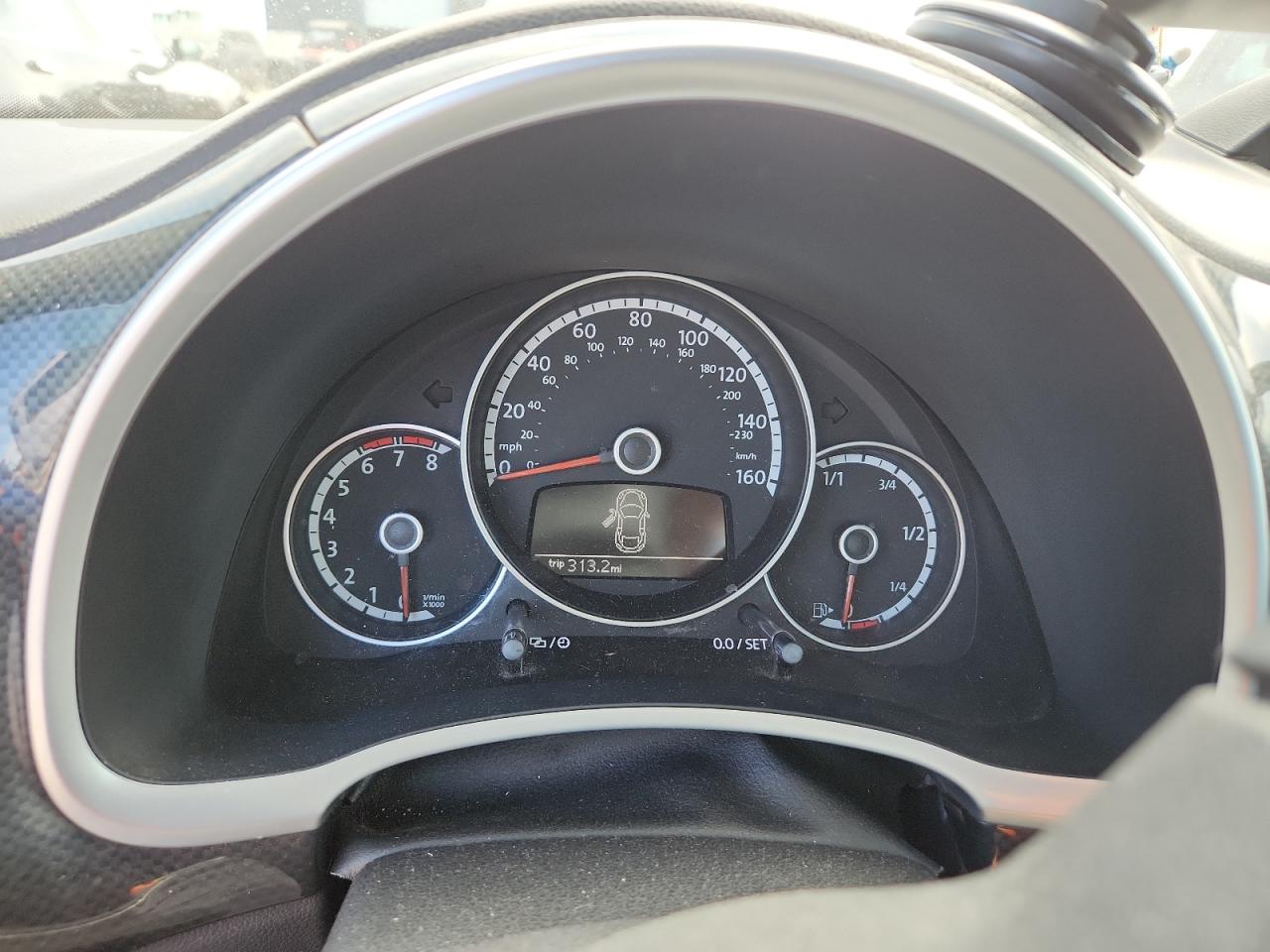 2013 Volkswagen Beetle Turbo VIN: 3VWVA7AT7DM601457 Lot: 80751595