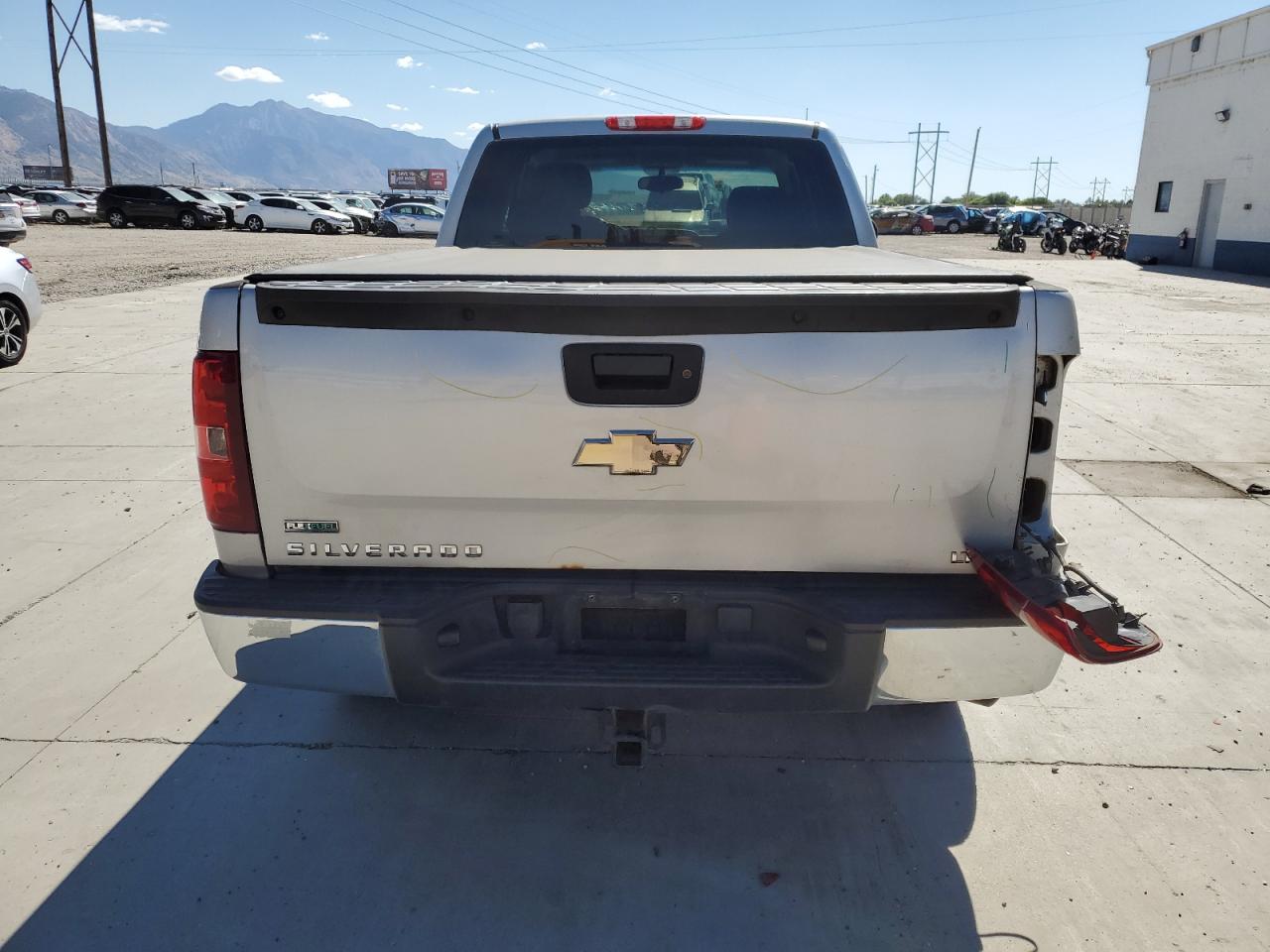 2011 Chevrolet Silverado K1500 Lt VIN: 1GCRKSE34BZ402070 Lot: 81768165
