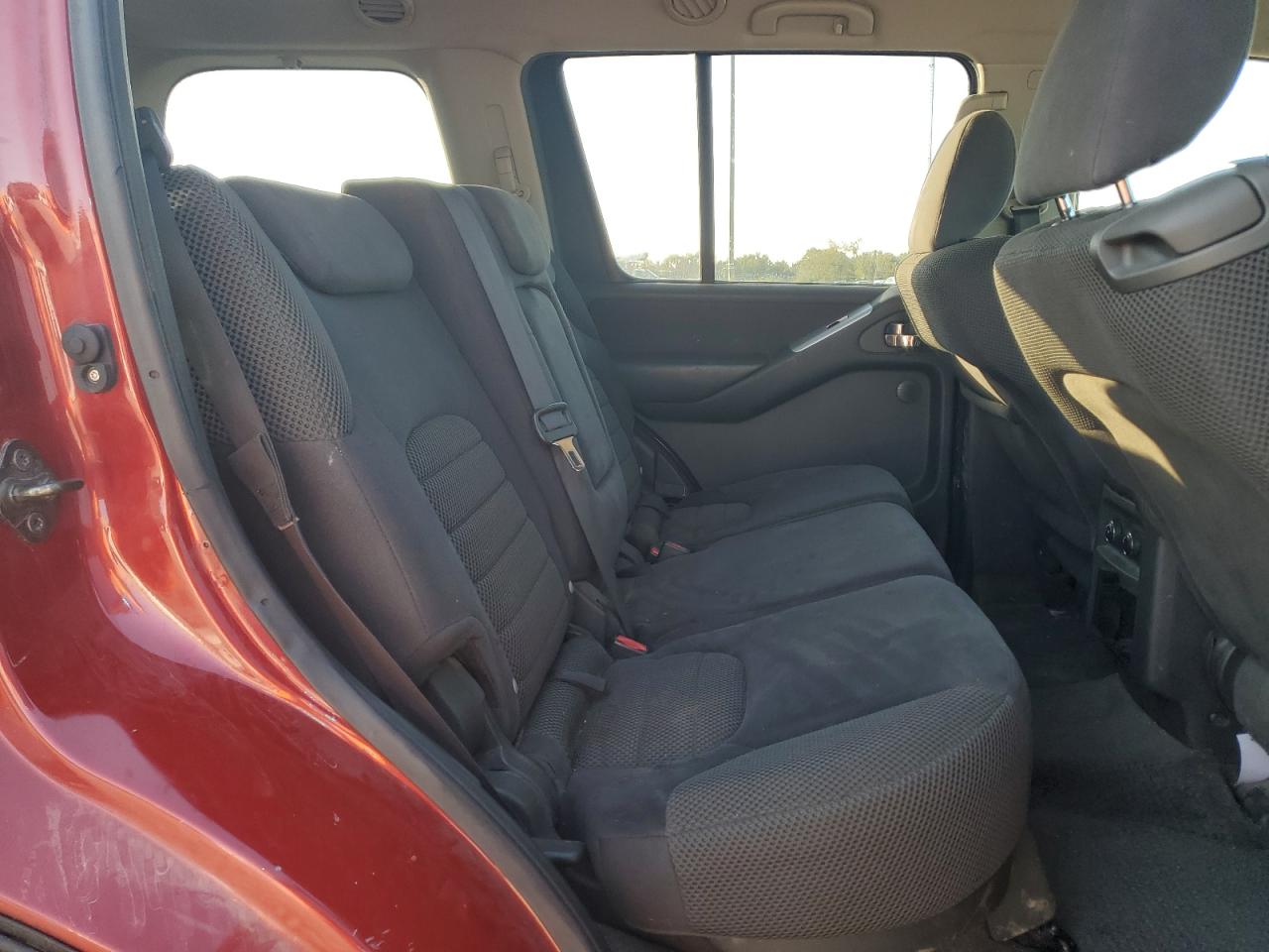 2010 Nissan Pathfinder S VIN: 5N1AR1NB5AC614838 Lot: 84002635