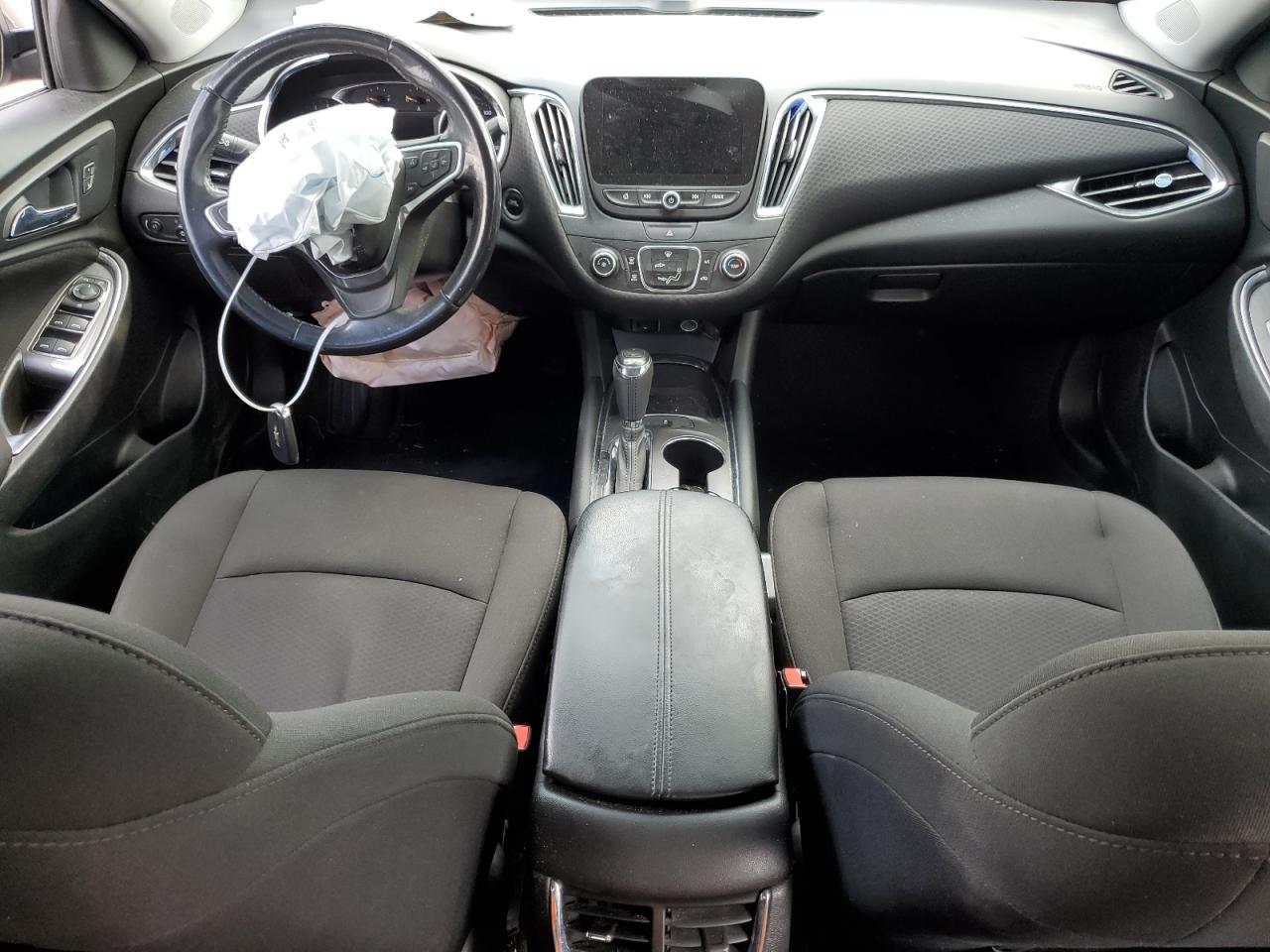 2018 Chevrolet Malibu Lt VIN: 1G1ZD5ST7JF182111 Lot: 71057765