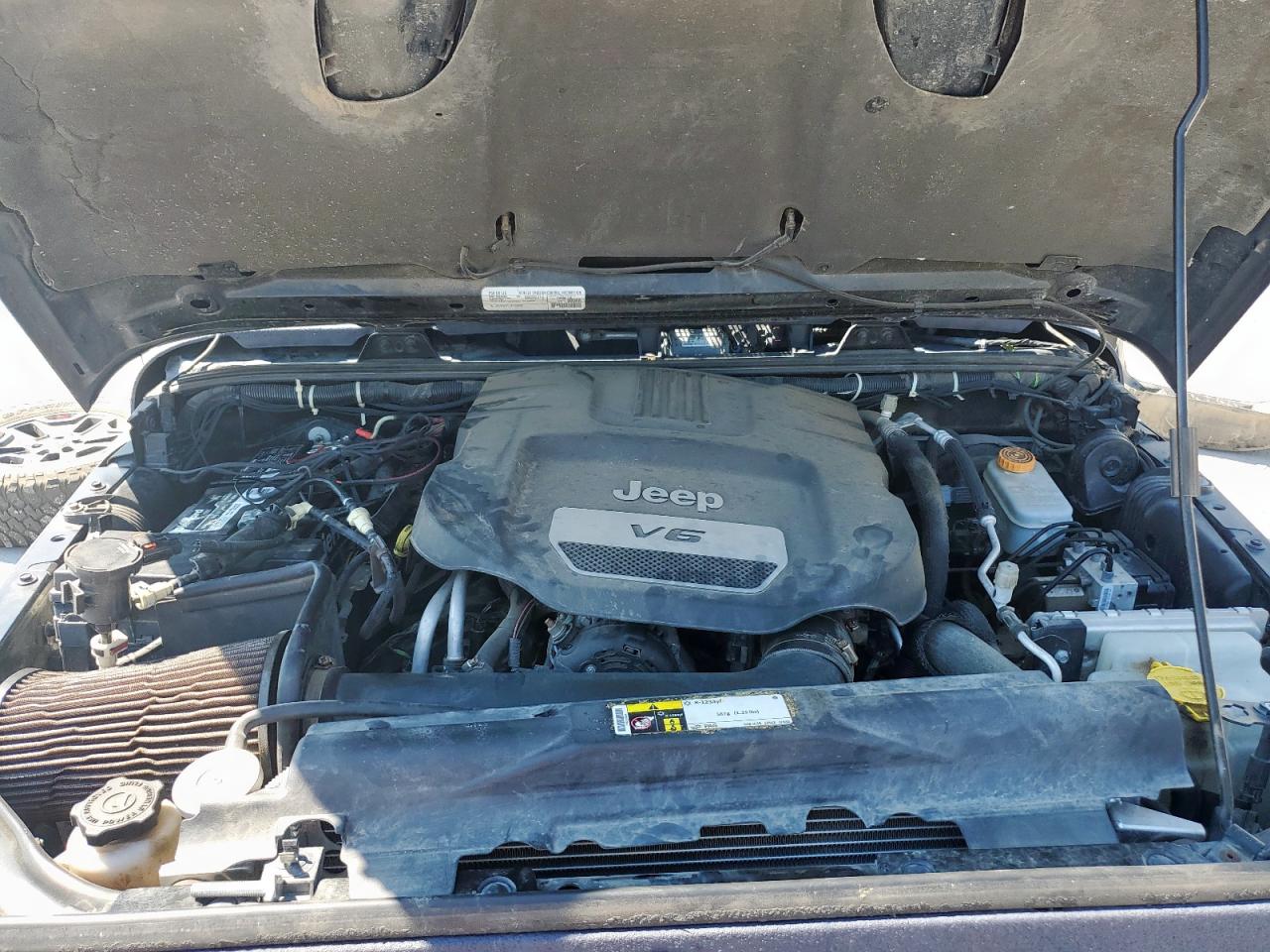 2016 Jeep Wrangler Unlimited Rubicon VIN: 1C4HJWFG4GL152556 Lot: 81055865