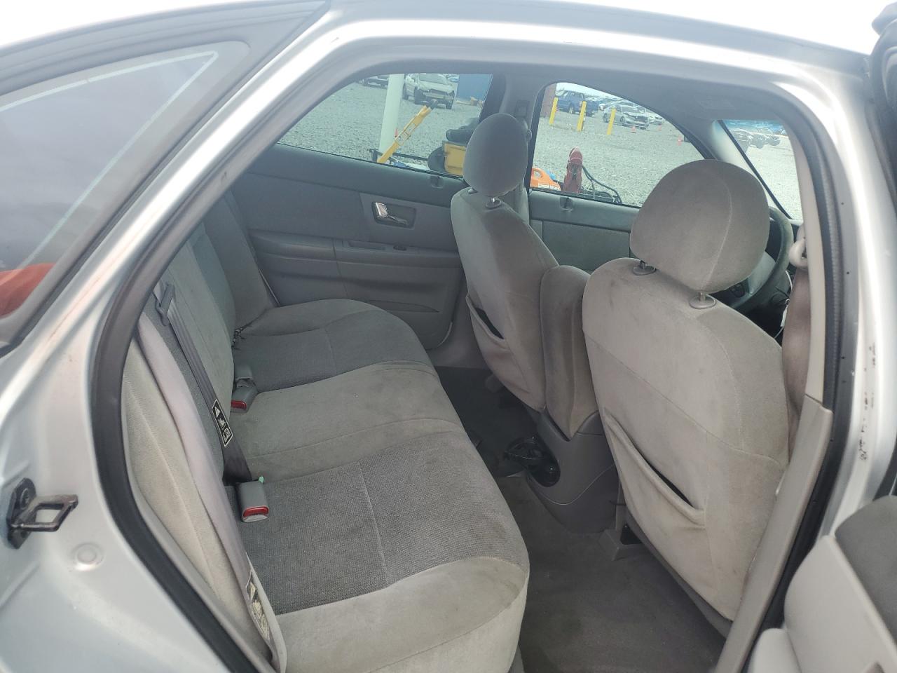 2002 Ford Taurus Se VIN: 1FAFP53UX2A140951 Lot: 81297395