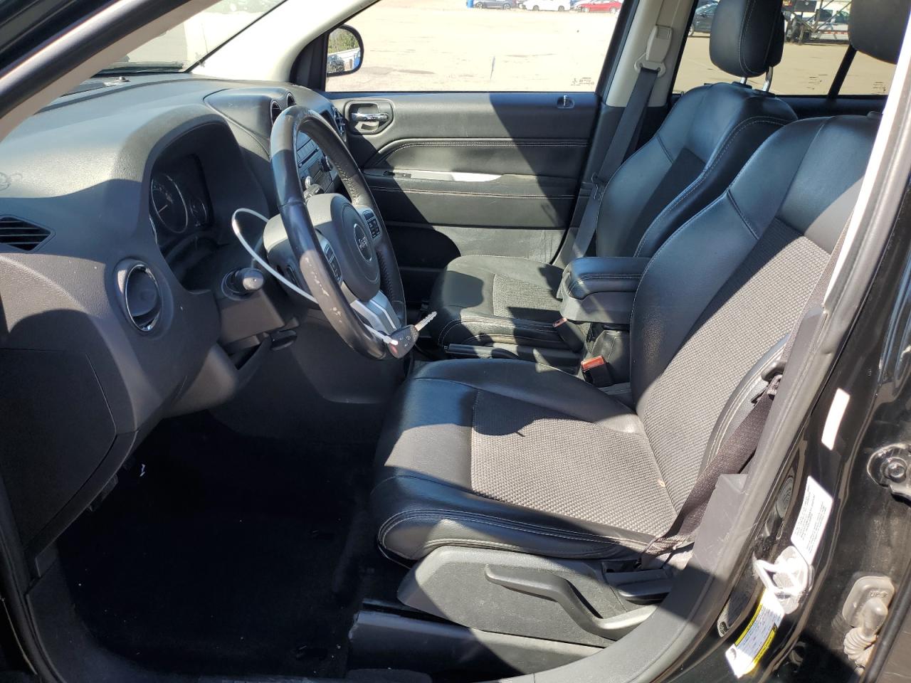 2017 Jeep Compass Latitude VIN: 1C4NJDEB1HD191839 Lot: 80860595