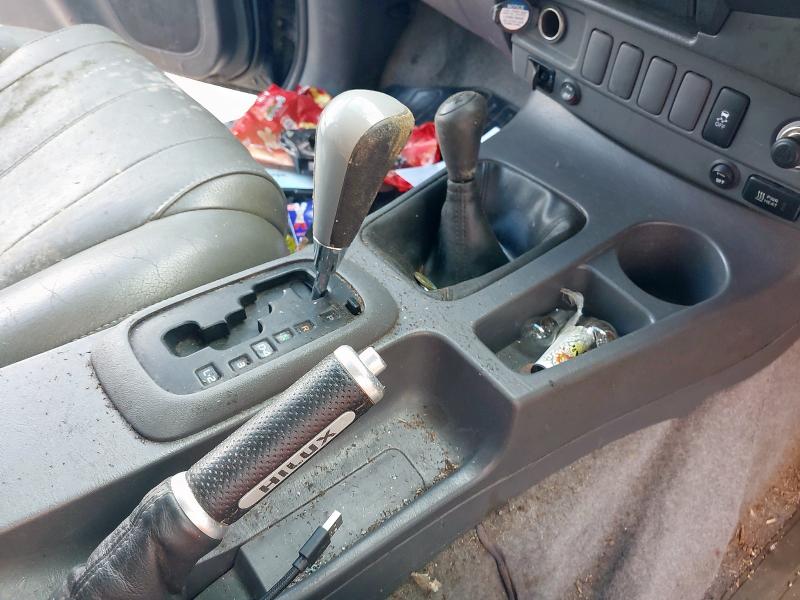 2013 TOYOTA HILUX INVINCIBLE D-4D 4X4 